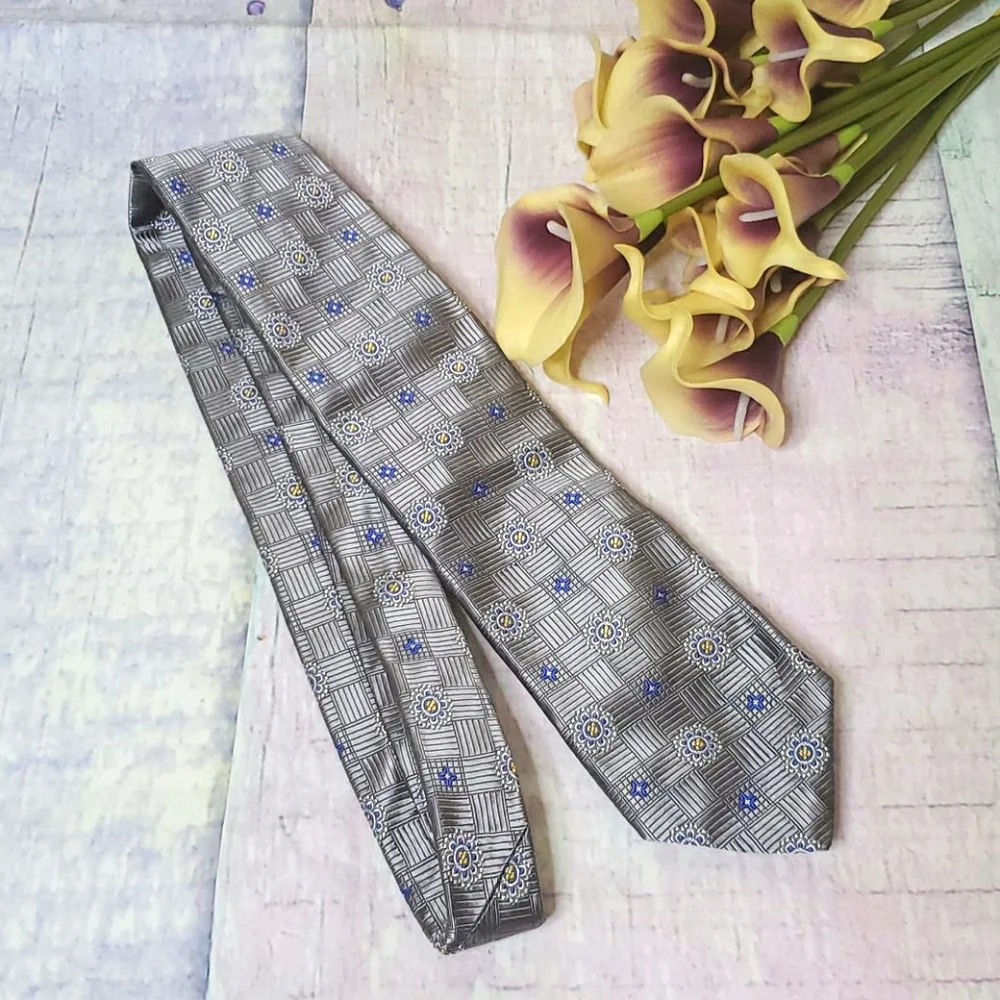 Jos. A. Banks Floral Print Gray Necktie